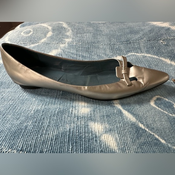Vintage Marc Jacob’s mouse flat in silver size 5 1/2 - Picture 4 of 5